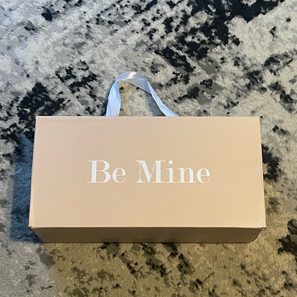 BRAND NEW - NEVER WORN Bridal/Wedding block heels - Picture 5 of 5